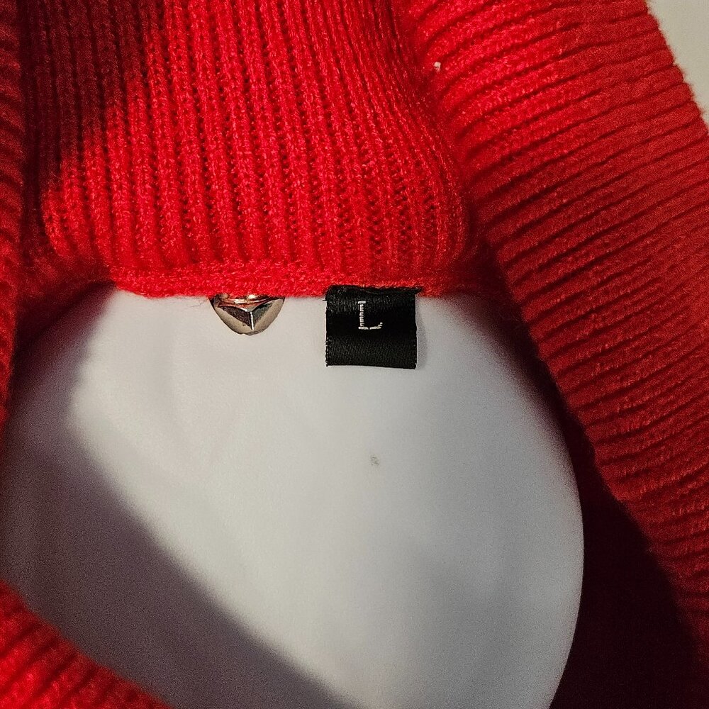 Red Sweater, Large - Picture 4 of 6